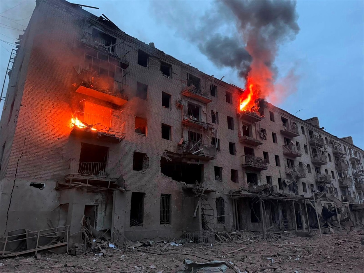 Росіяни о п'ятій ранку вдарили півторатонною бомбою по Слов'янську