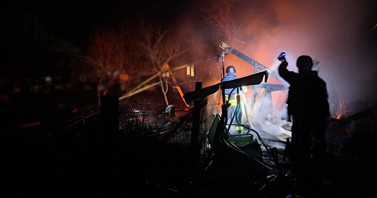 Ворожі атаки з повітря: на Кагарличчині уламками безпілотника пошкоджено будівлі