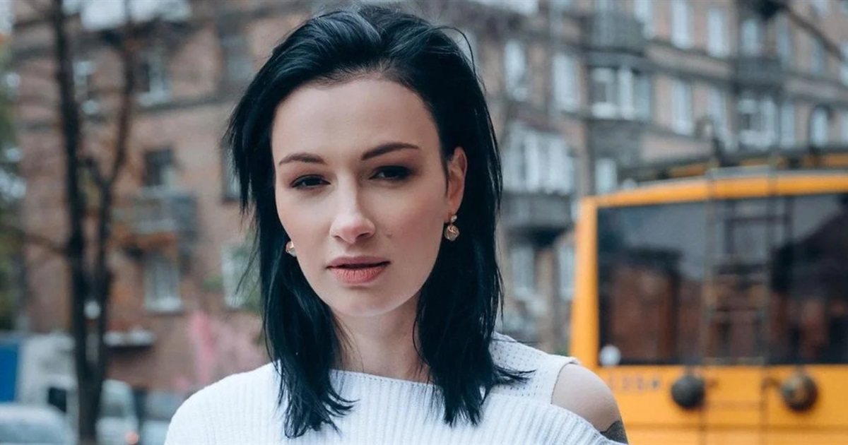 Від «київської російської» до скасованого концерту — скандал з Анастасією Приходько