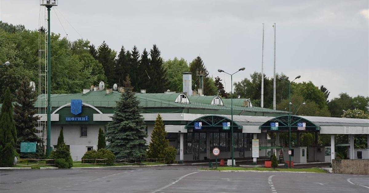 Черги на кордоні з Польщею — що відбувається у пункті «Медика – Шегині»