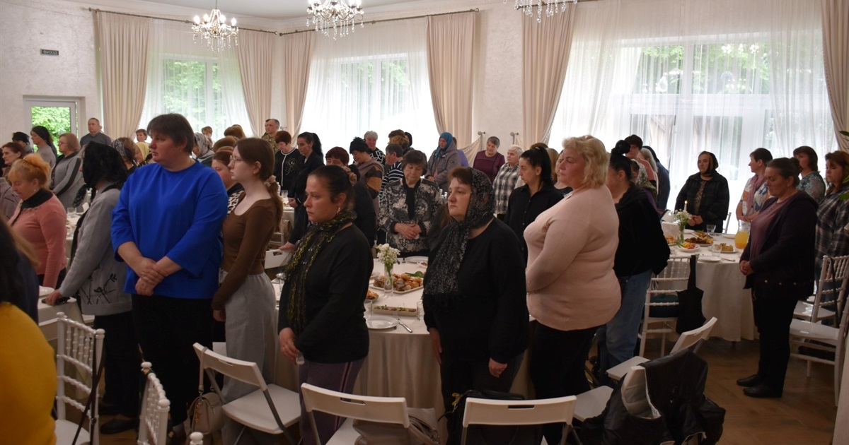У Старокостянтинові провели молитовний сніданок для матерів загиблих Героїв та їхніх дружин
