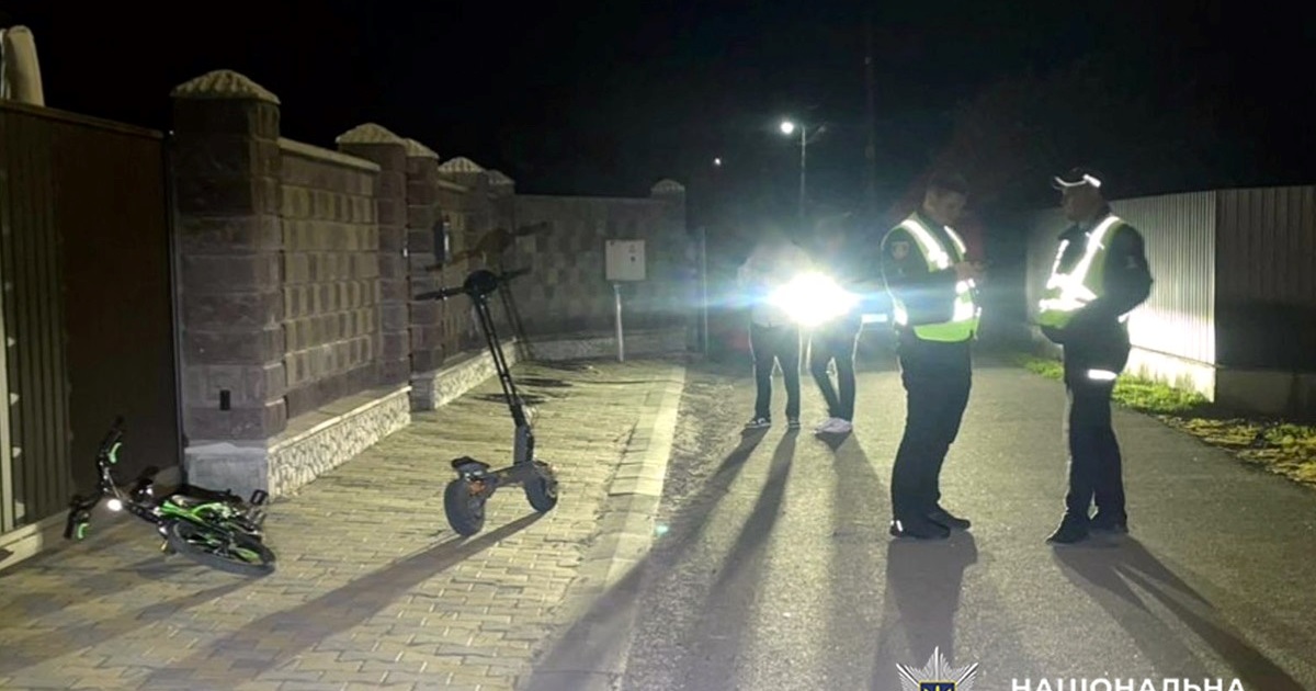 У Старокостянтинові сталася аварія за участі електросамоката: травмувалися двоє дітей