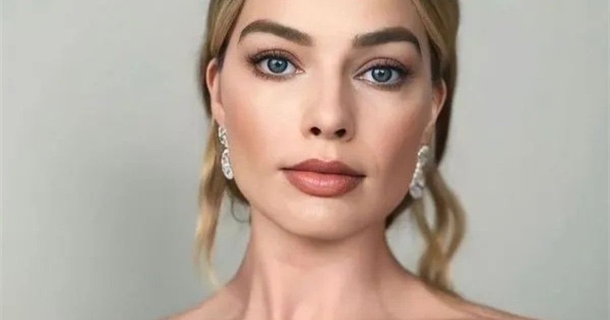 У «Буремному перевалі» була сцена з неголеними пахвами Марго Роббі. Чому її прибрали