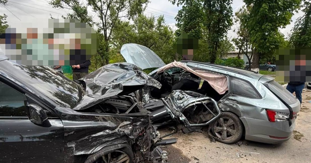 У Переяславі сталася смертельна ДТП за участі неповнолітніх водіїв: загинув 17-річний хлопець