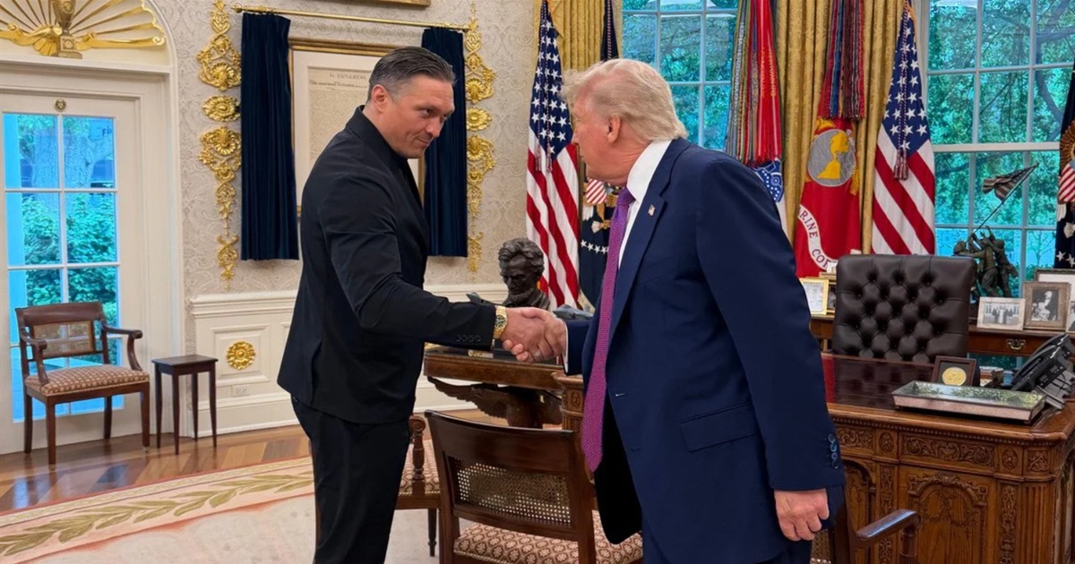 Кулак чемпіона чи політична картка — навіщо Усик їздив до Трампа