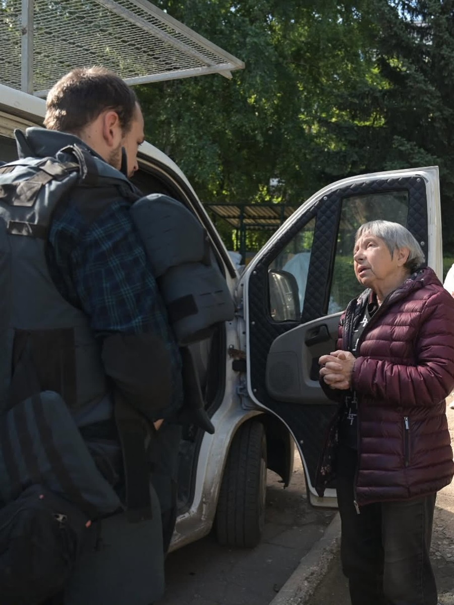 Богдан під час однієї з евакуацій на Донеччині