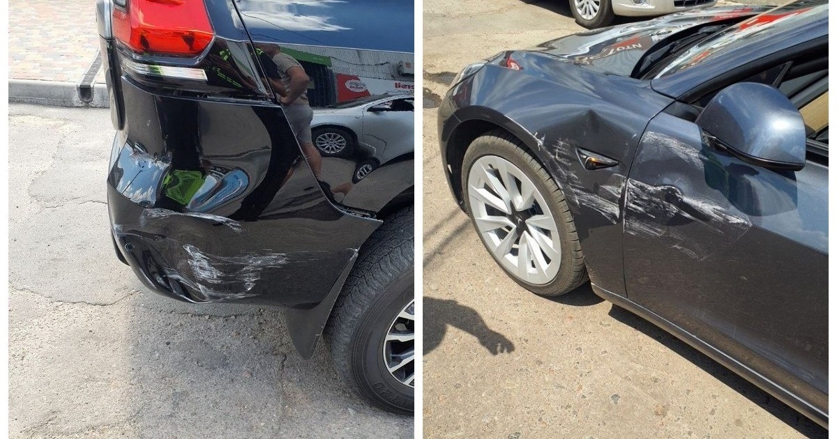 У Переяславі сталася ДТП між дорогими автівками: Toyota Prado в'їхала заднім ходом у Tesla