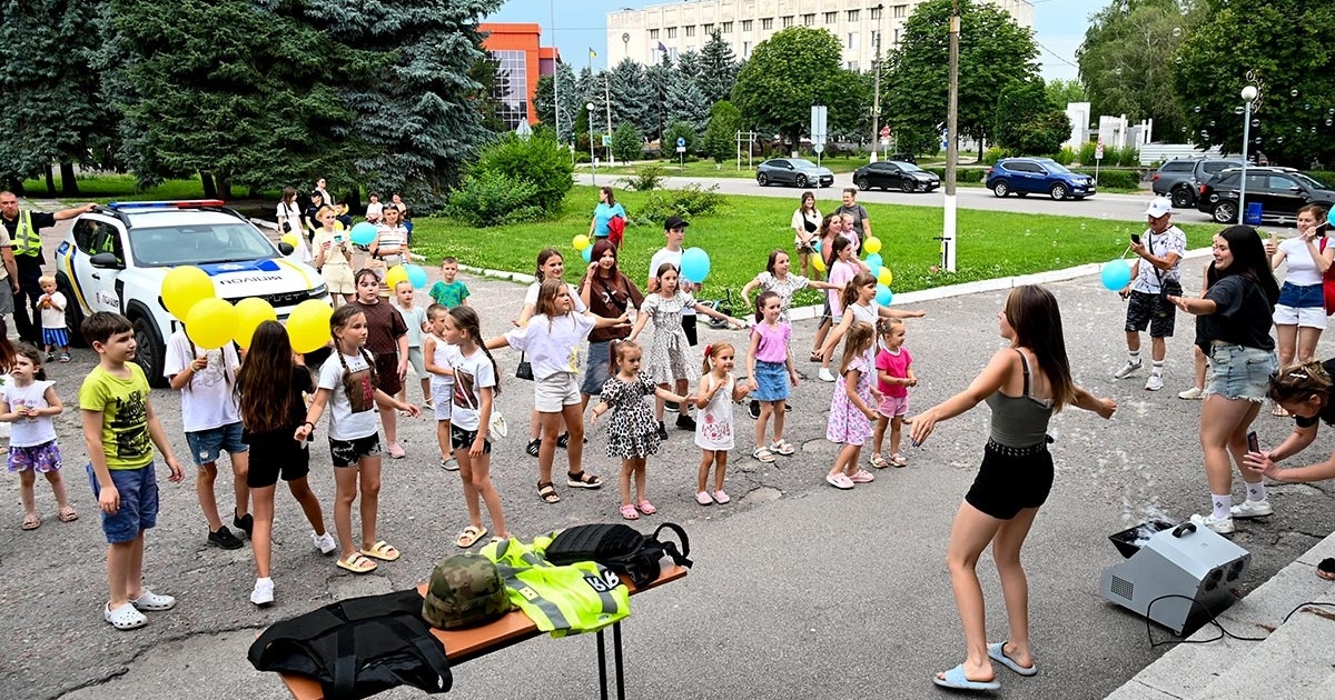 До Дня Національної поліції України в Кагарлику поліцейські влаштували свято для дітей