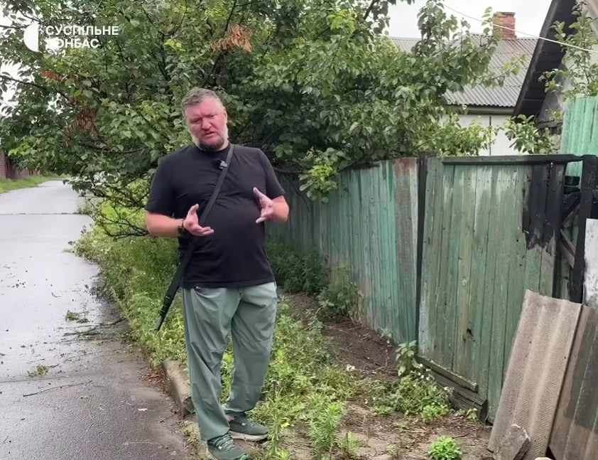 Володимир Рибалкін розповідає, що росіяни постійно намагаються спалити будинки у місті