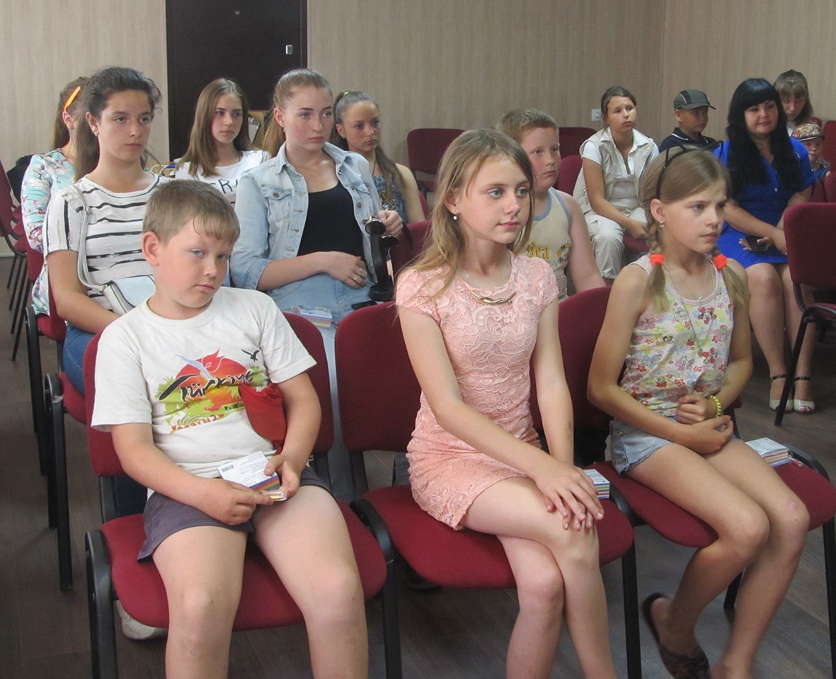 Насильство: як йому протидіяти, як захистити себе та інших, вчили підлітків у селі Перше Травня
