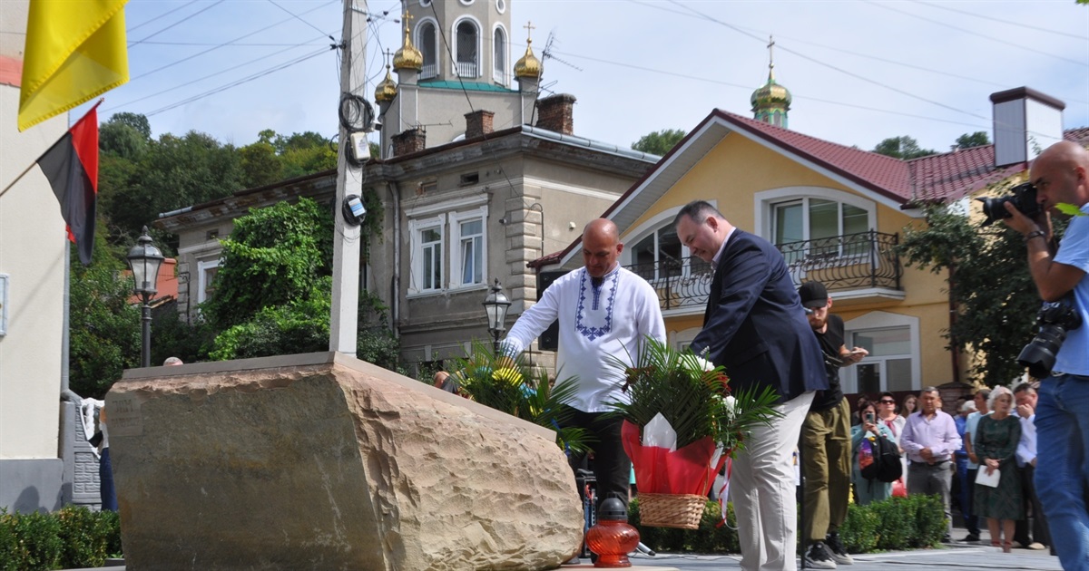 У Чорткові громадськість міста та польські партнери вшанували пам’ять подружжя Качинських