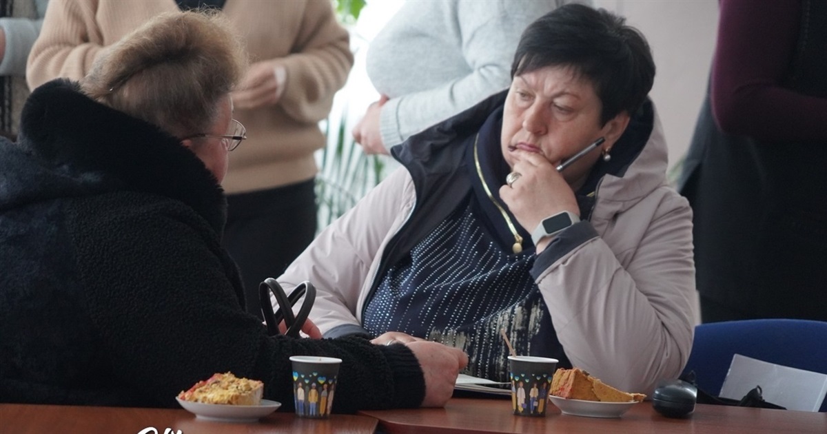 Втратила сина і тепер допомагає іншим: Марія Мугира зустрілася з родинами загиблих у Городку