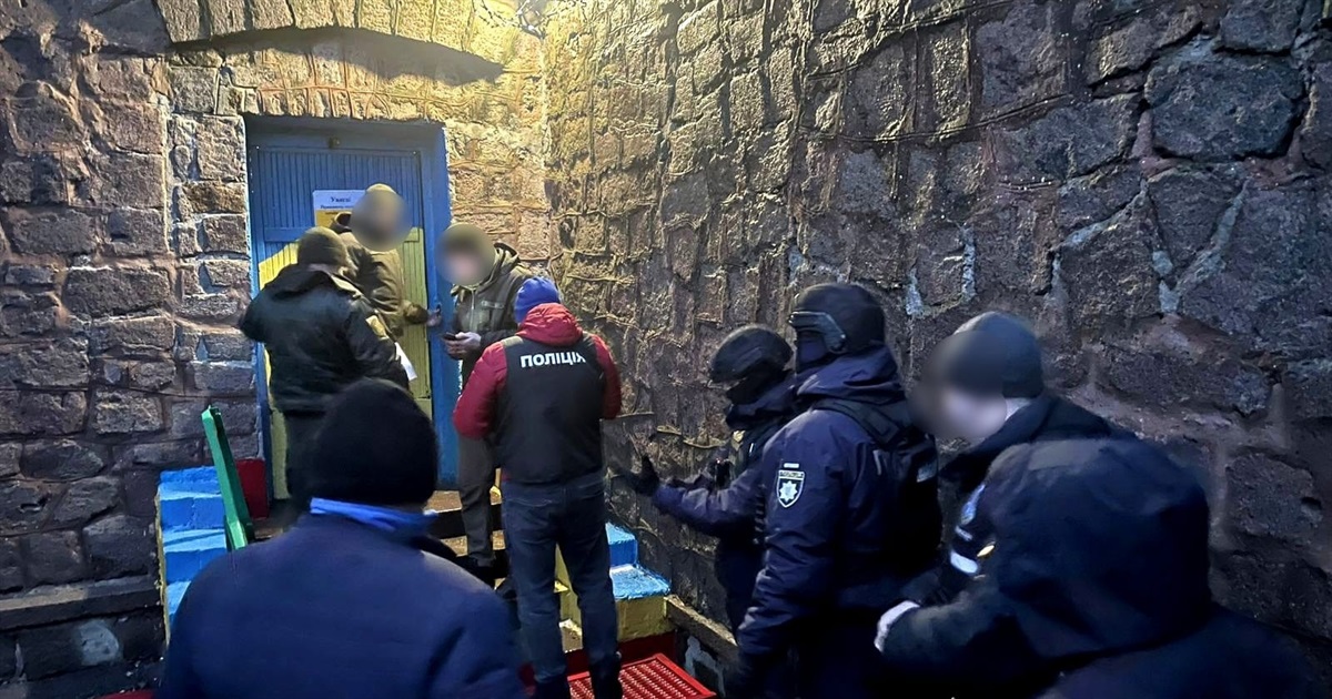 На Миколаївщині викрили в’язнів, які ошукали 36 осіб на операціях з нерухомістю та пальним