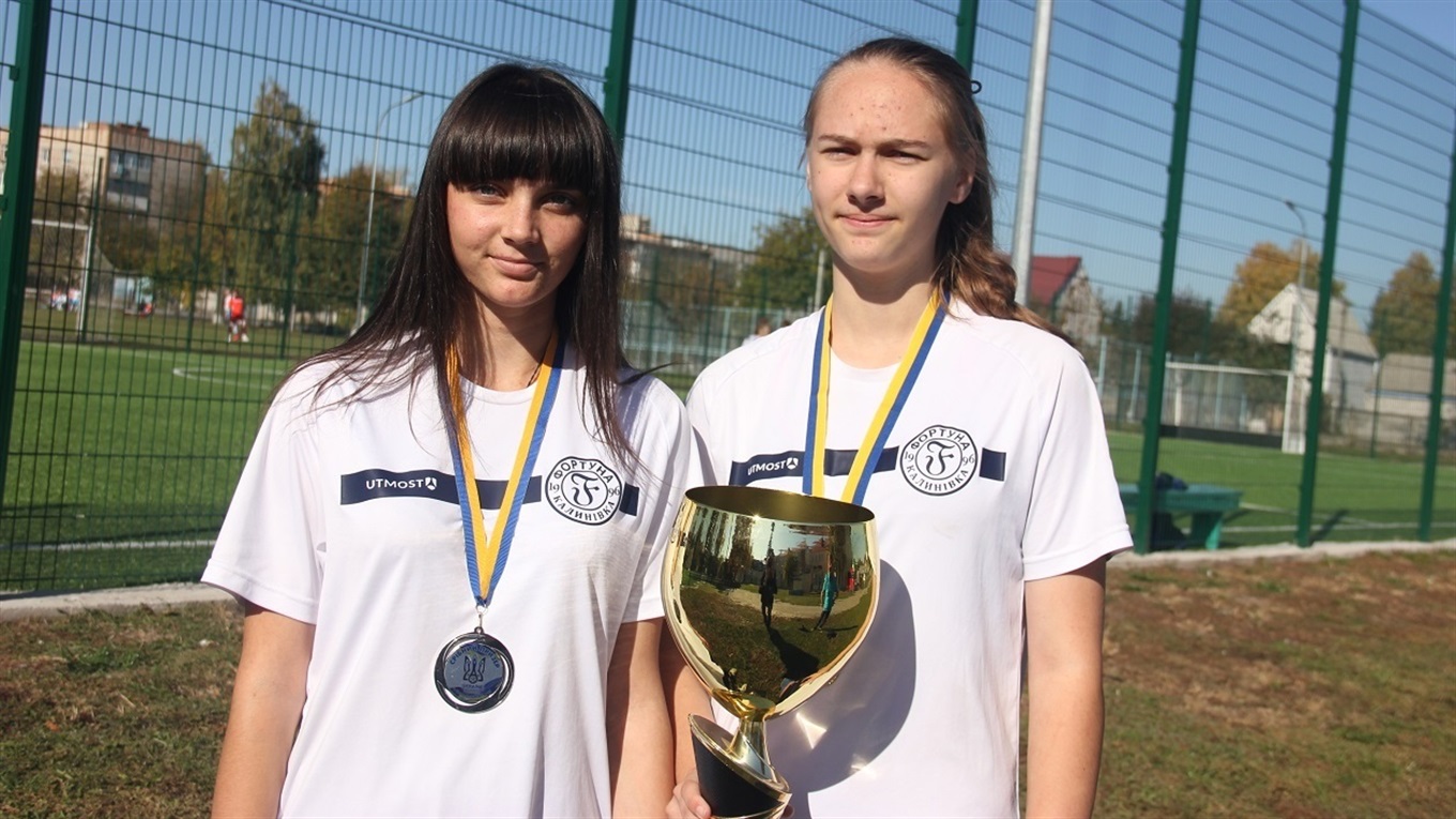 Юні калинівчанки стали призерками чемпіонату України з футболу