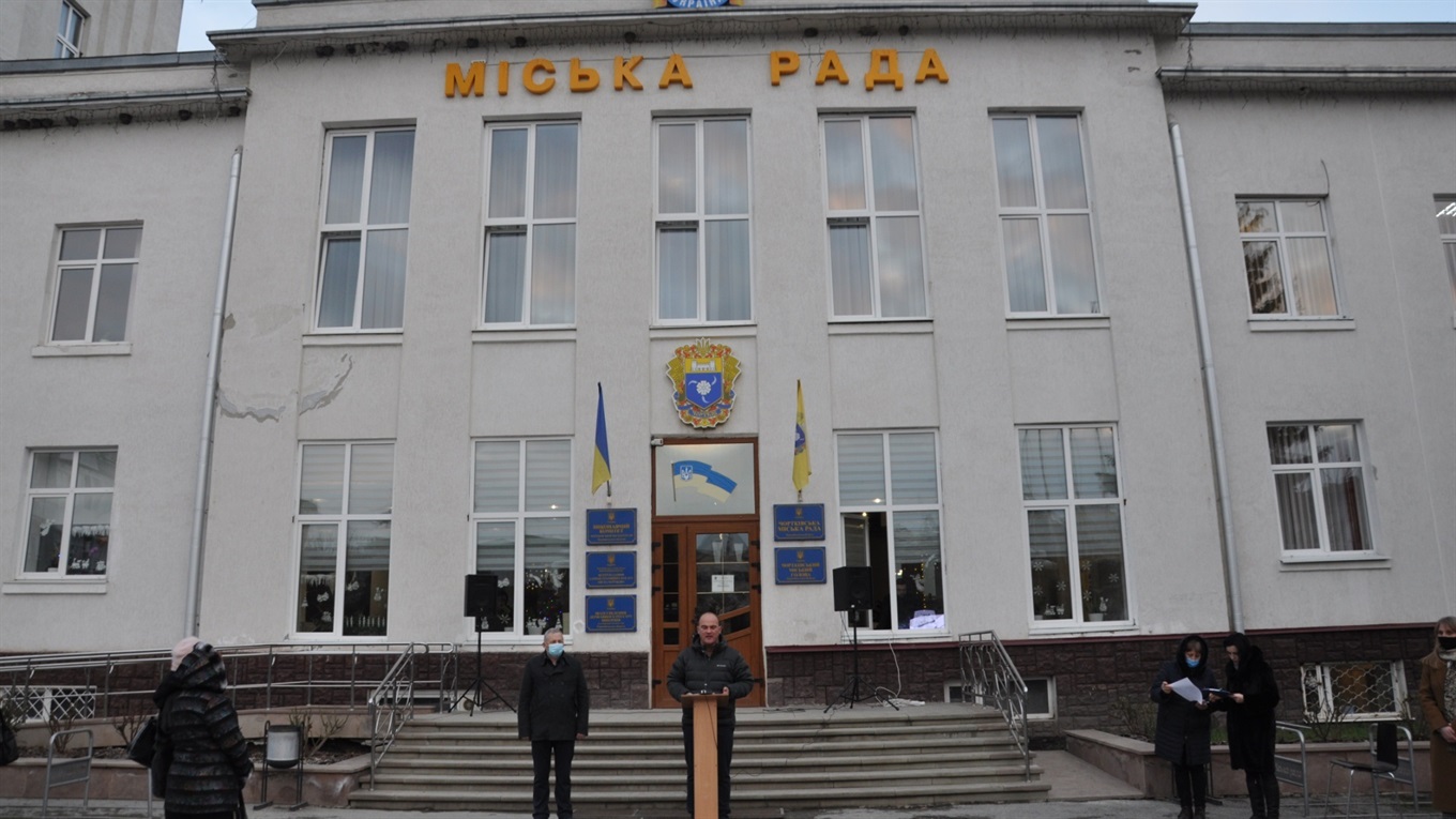 Чортківська міська рада висловила категоричний протест проти зростання тарифів на енергоносії