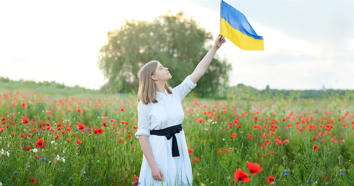 Конституцію України ухвалили за одну ніч: 8 несподіваних фактів про Основний закон – Освіторія медіа