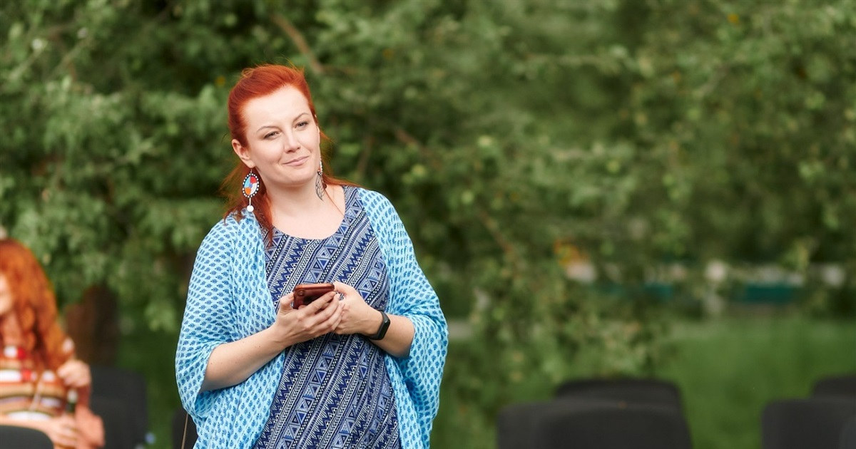 Радміла Костомолова із Жовтих Вод допомагає ЗСУ: її фонд вже передав допомоги на 17 мільйонів