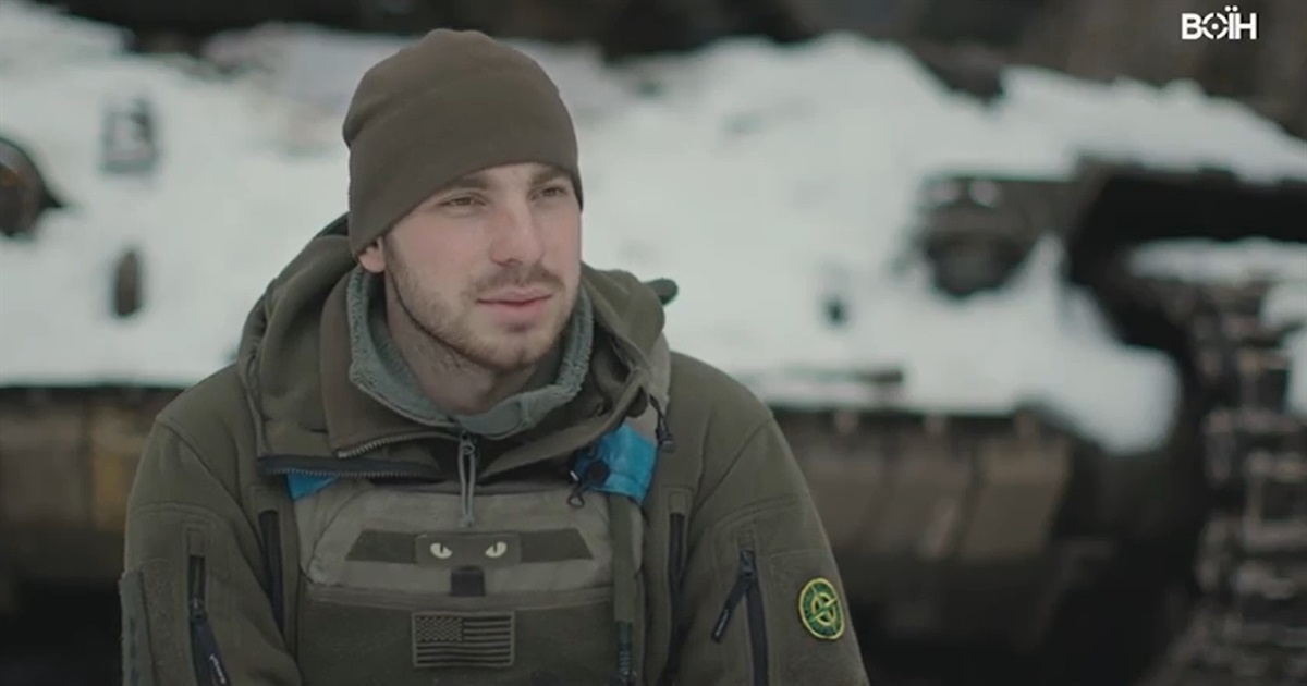"Росіяни лізли, а ми їх нищили!": командир танкової роти 30 ОМБр Костянтин став героєм програми