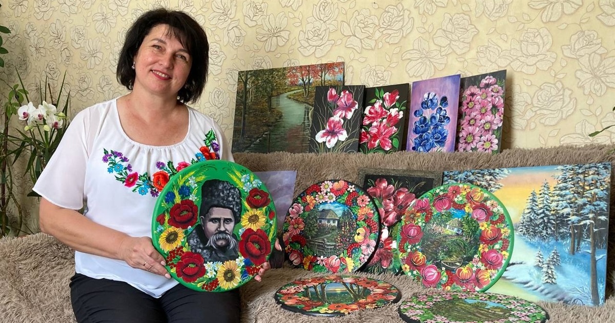 Ніна Дідичук із Переяславщини винайшла техніку малювання й зібрала в Instagram 200 тисяч підписників