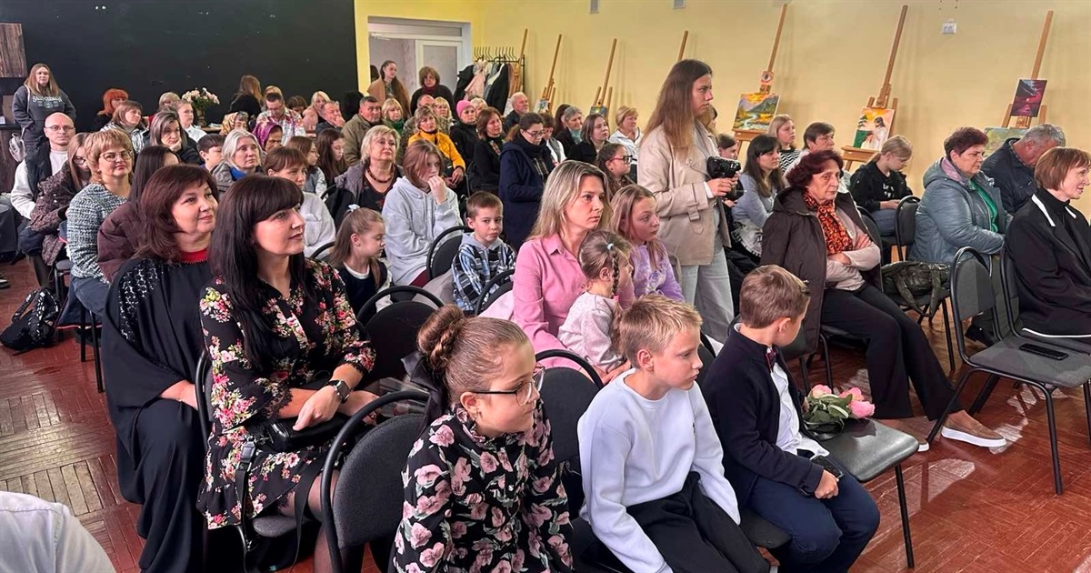 Закохані в музику: у Старокостянтинові відбувся благодійний концерт, що торкнувся сердець