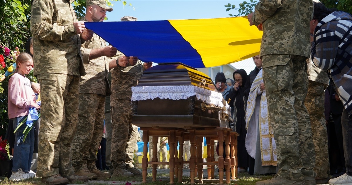 «Дяді Колі вже немає». У Лісоводах попрощалися із водієм і захисником України Миколою Машталером