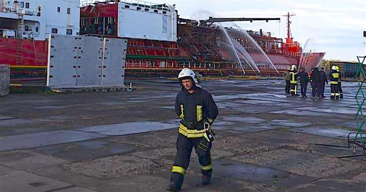 Пожежу на турецькому газовозі ORINDA в Ізмаїлі повністю ліквідовано: загрози вибуху більше немає