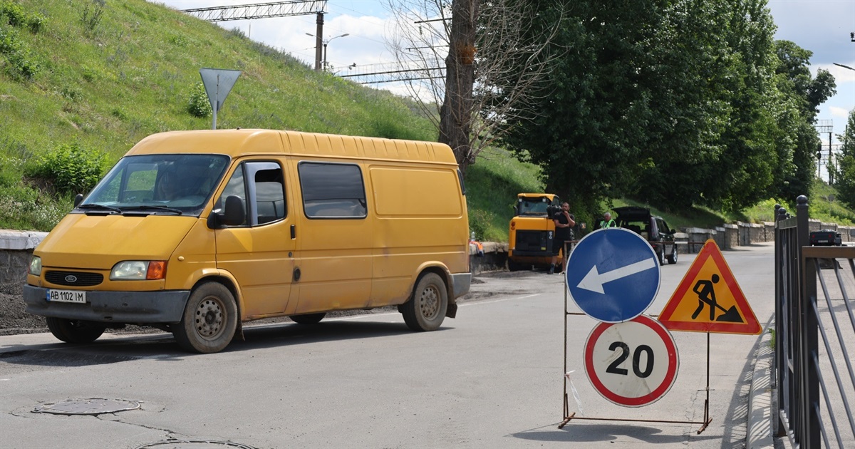 У Жмеринській громаді продовжують ремонт дорожнього покриття