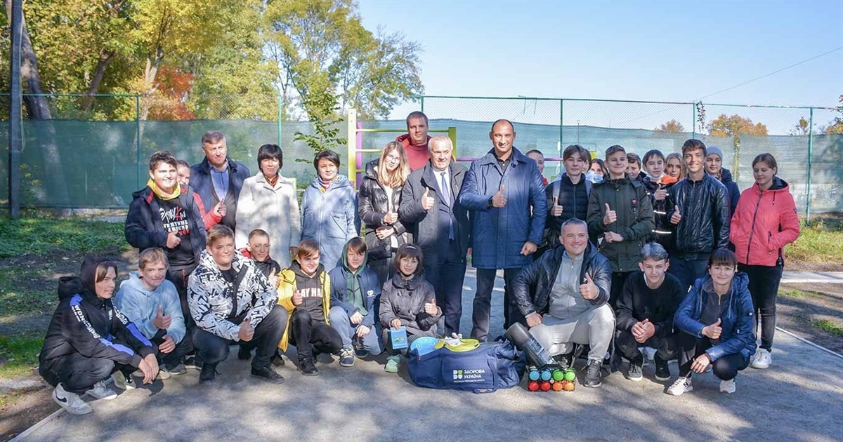 У Кагарлику поблизу стадіону з’явився “активний парк”