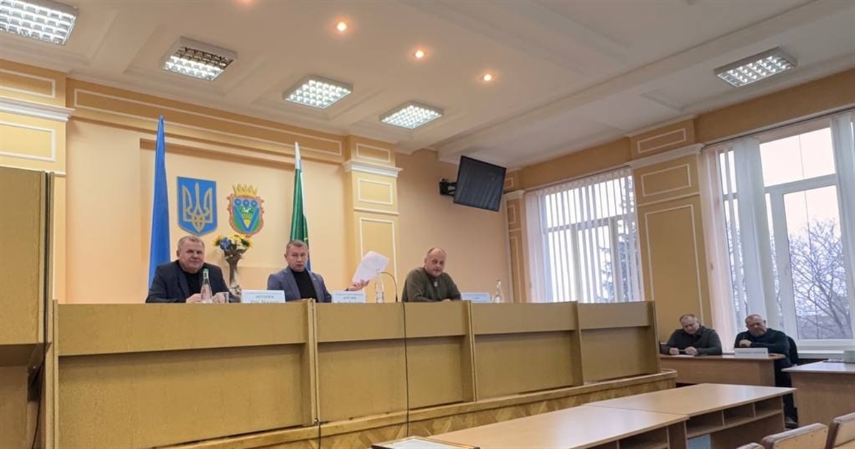 Вараська райрада: підсумкова сесія і захист інтересів виборців