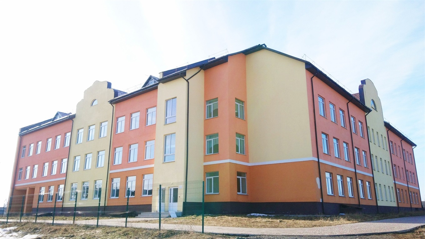 У Степангороді школярі почали навчання у новозбудованій школі