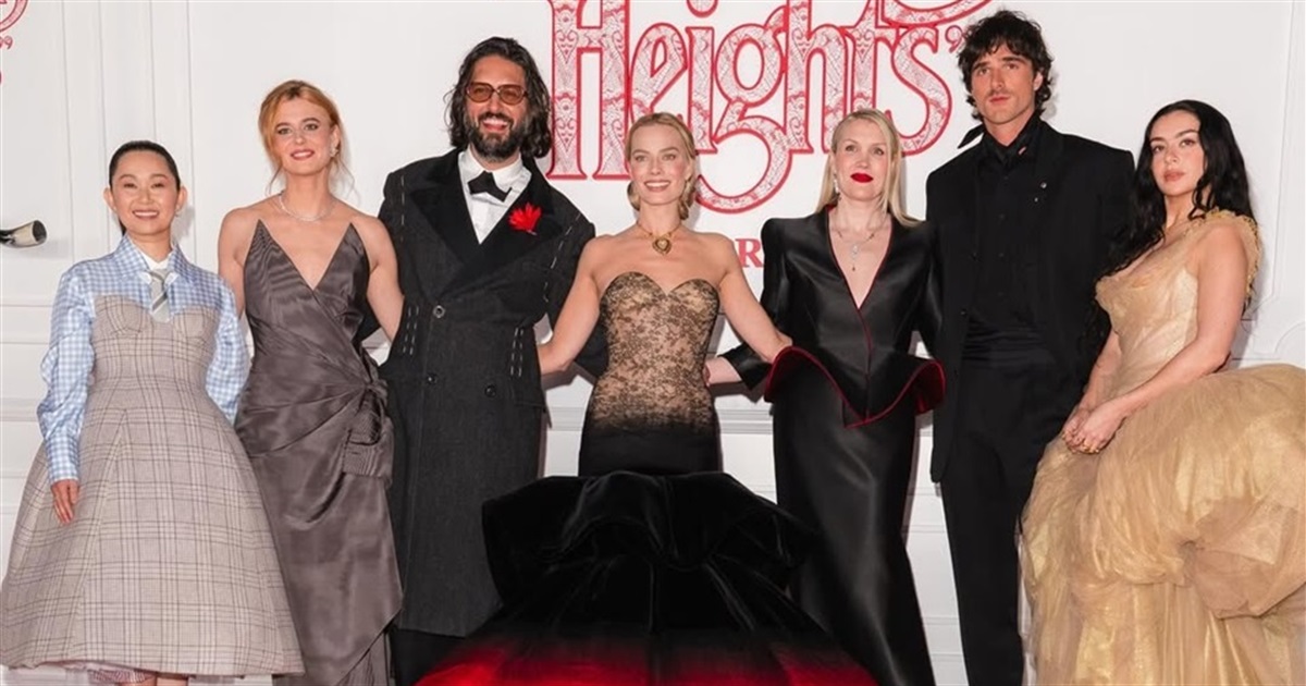 Марго Роббі вразила діамантами за $8 мільйонів на прем'єрі "Буремного перевалу"