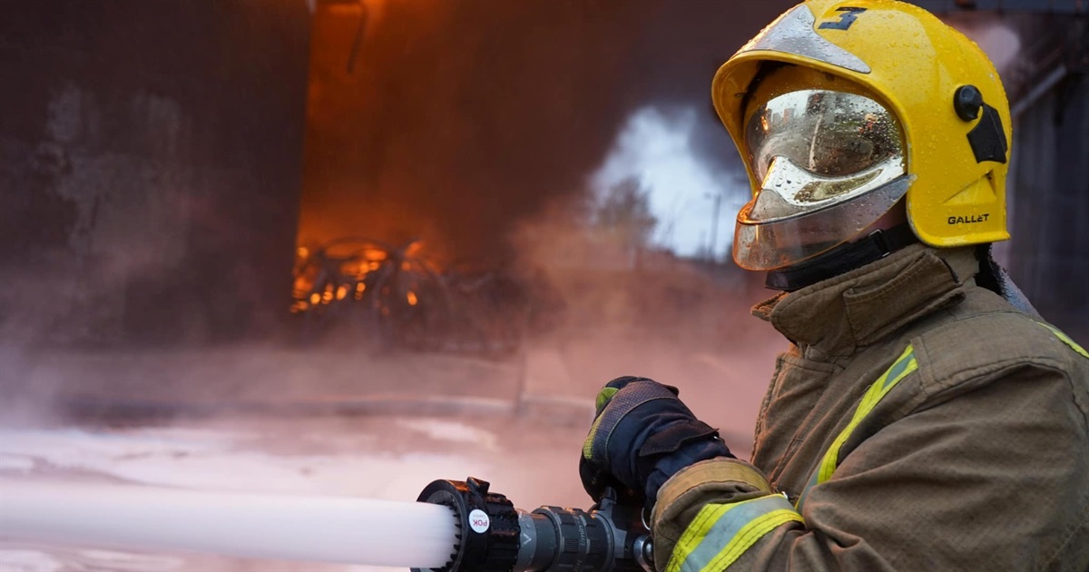 На Звягельщині загорівся житловий будинок — пожежу ліквідували рятувальники
