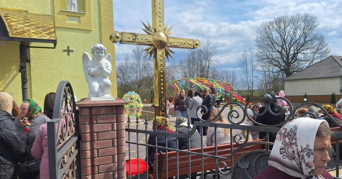 Стояти храму на віки: духовна обнова у Товстенькому на Чортківщині