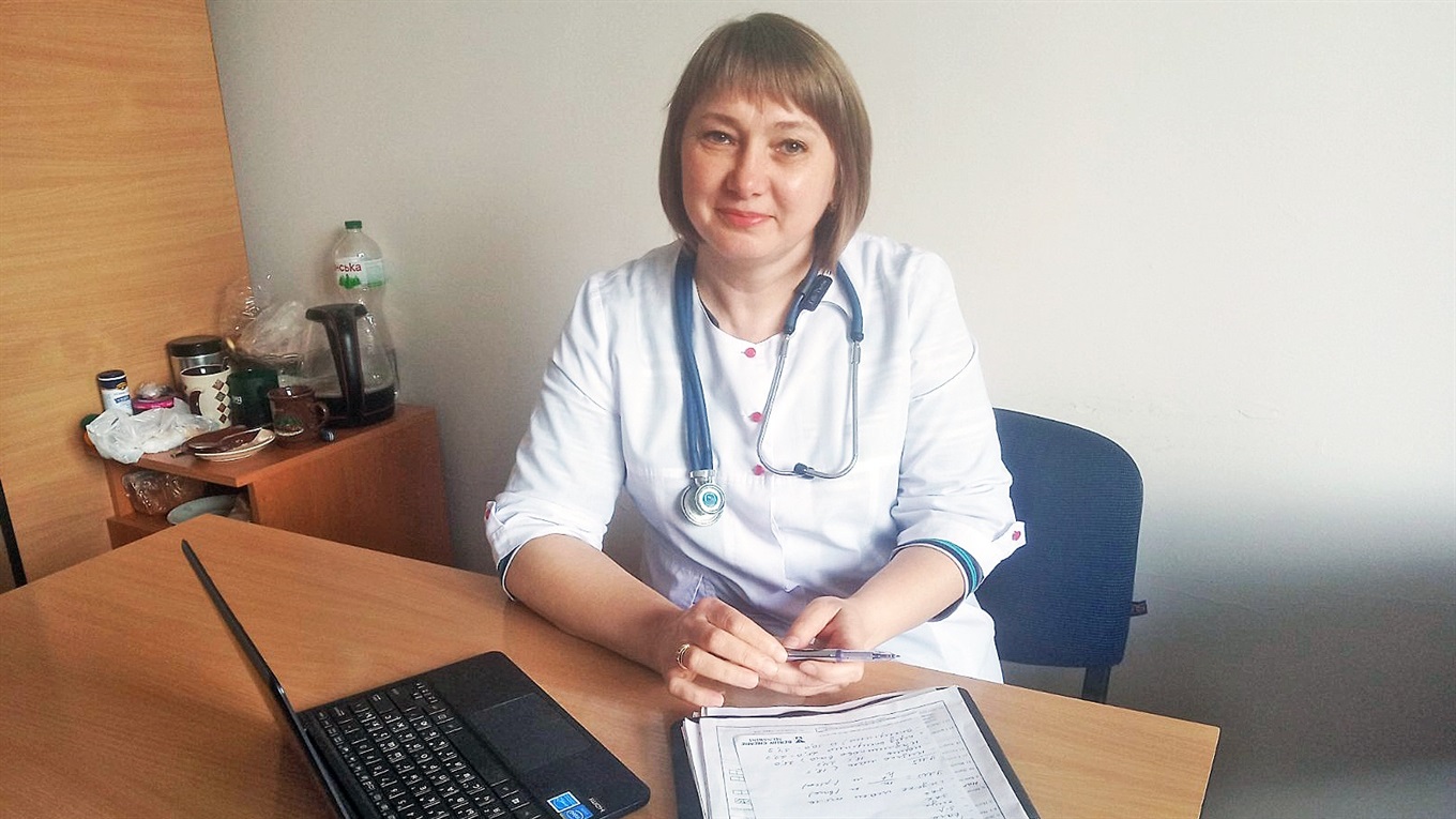 У малюка болить живіт і з рота пахне ацетоном? Педіатр пояснює, як розпізнати ацетонемічний синдром