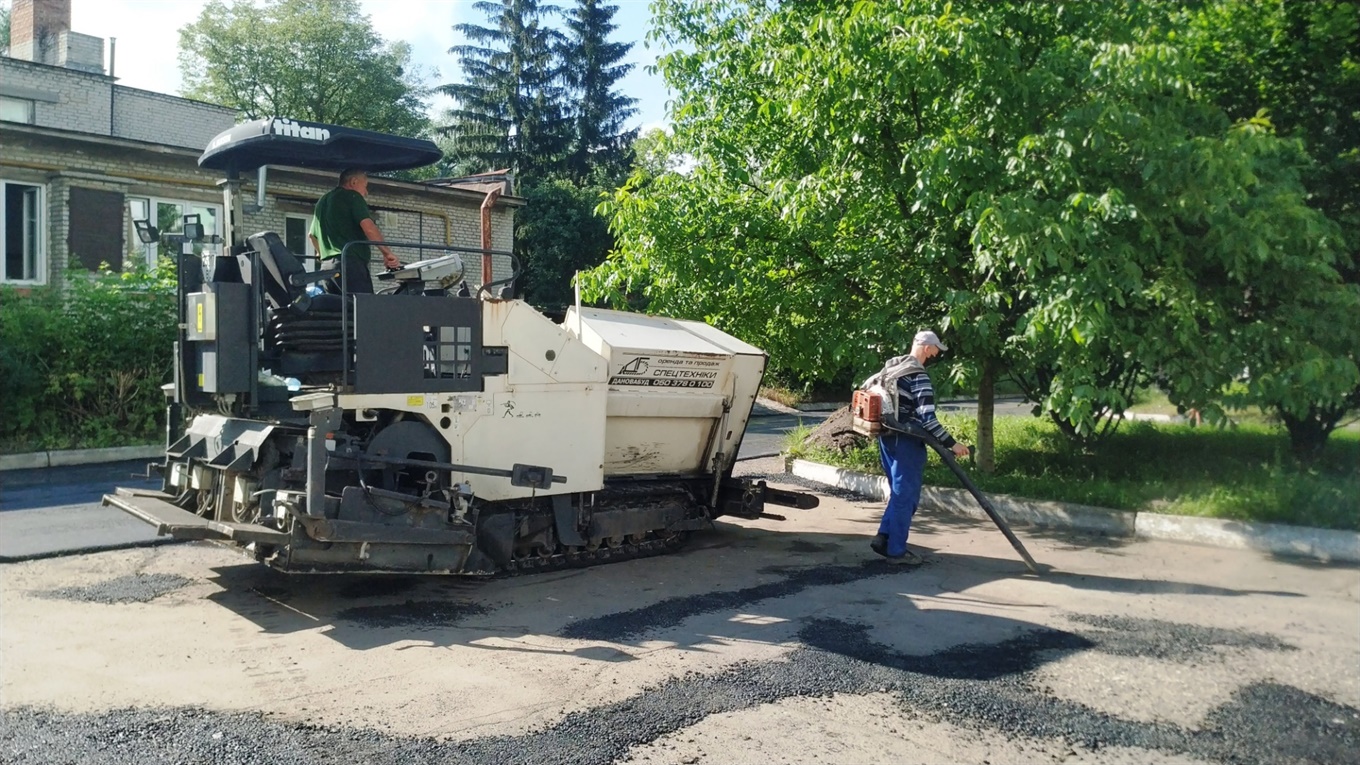 Автомобільні дороги на території лікарняного містечка заасфальтують за 630 тисяч гривень
