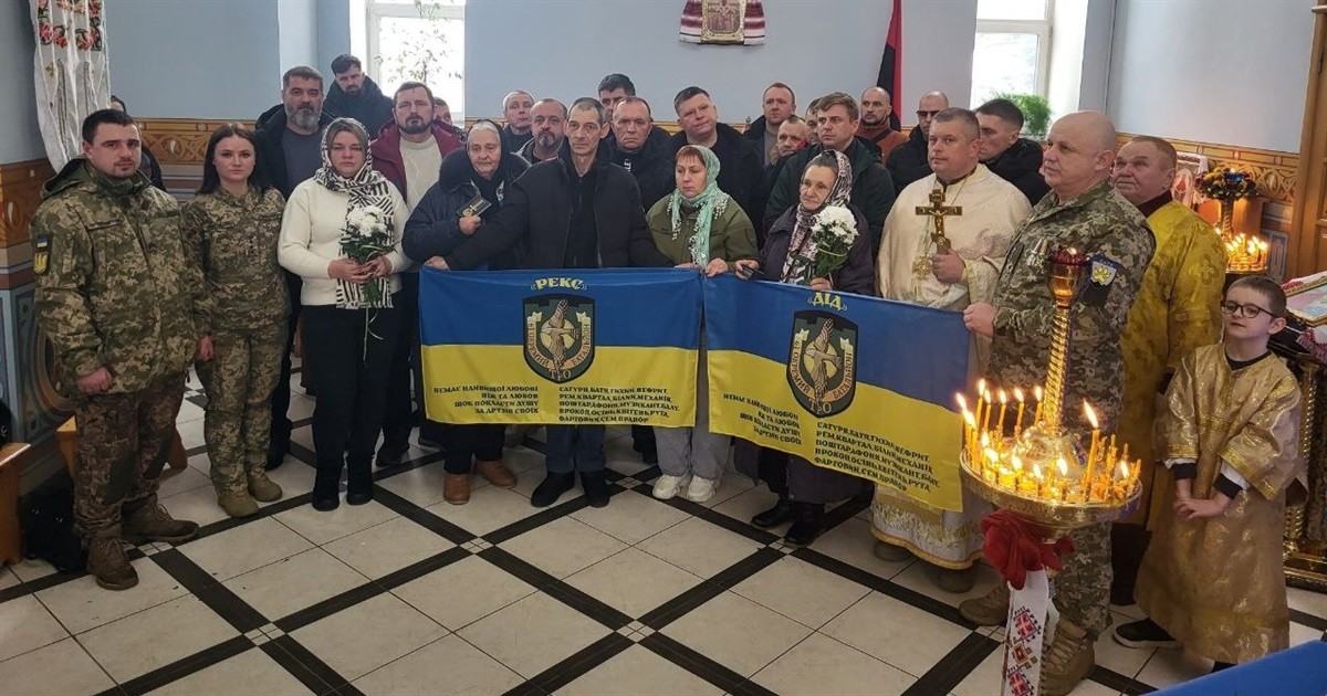 Відзначили волонтерів соцпроєкту "Відпочинь" та загиблих героїв з Вараського району