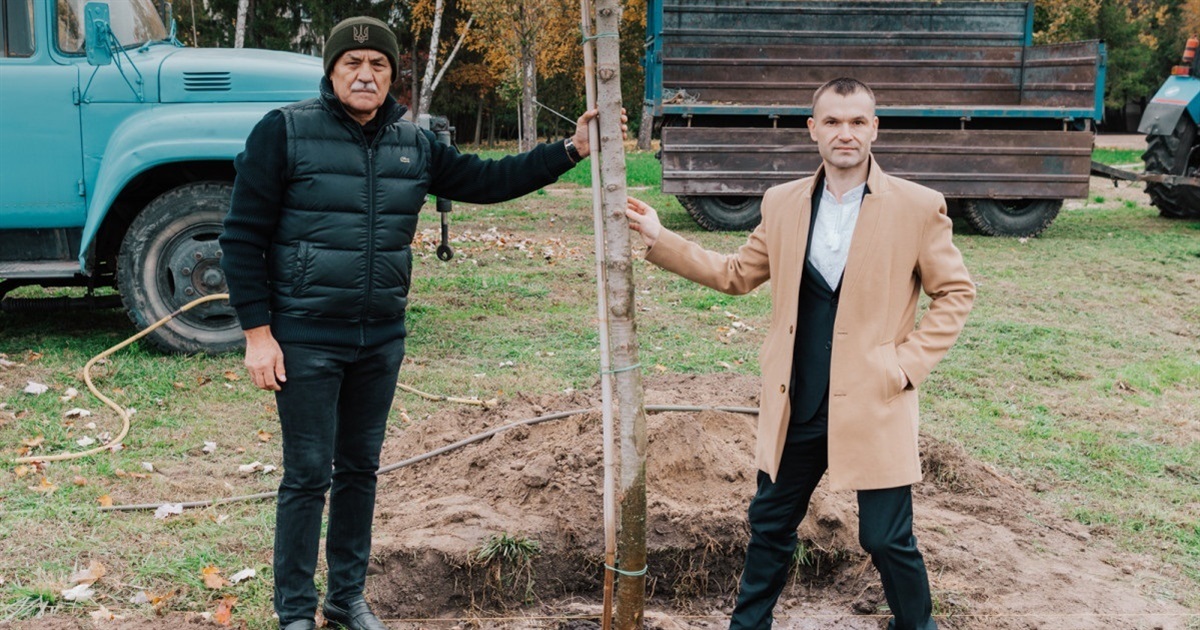 Близько десятка червоних кленів у честь полеглих Героїв висадили в університеті Переяслава