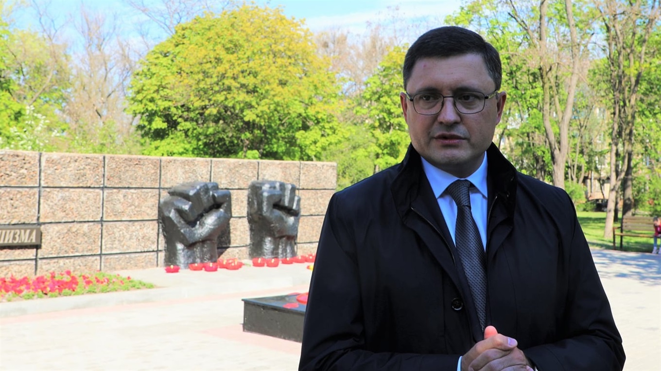 "Берлинська стіна" між Донецьком і Маріуполем впаде під натиском мирної зброї. Мер про захист міста
