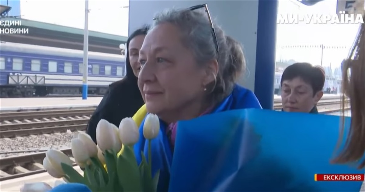 З окупації повернули вчительку Наталю Шило. Її тримали 4 роки у камері, потім заборонили виїздити