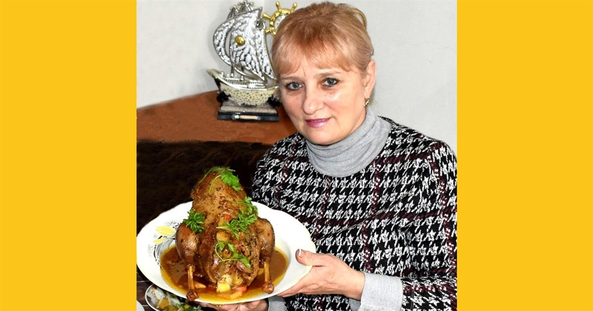 Рецепт качки, запеченої з яблуками, до різдвяного столу