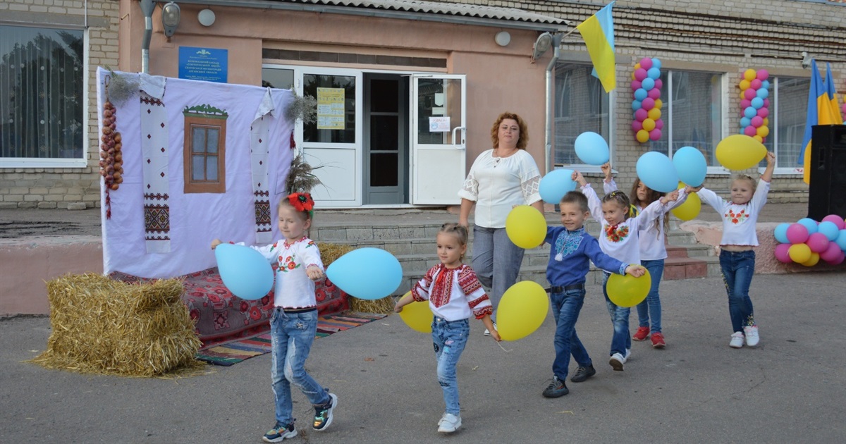 Жителі Гончарівки Сватівського району відсвяткували день народження села: як все відбувалося