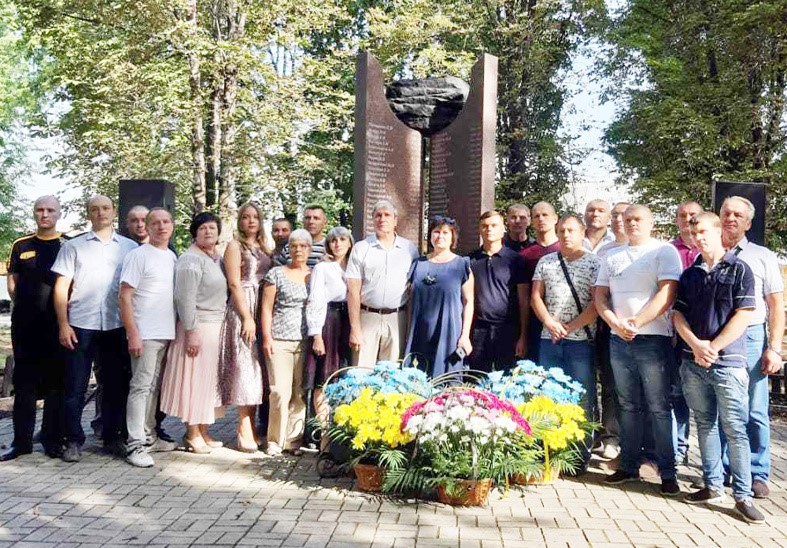На мітингу-реквіємі у Родинському згадали загиблих шахтарів