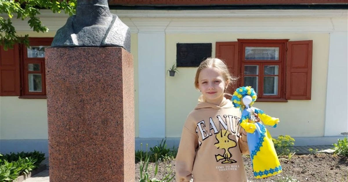 В музеї Лесі Українки у Звягелі відкрилася виставка ляльок-мотанок