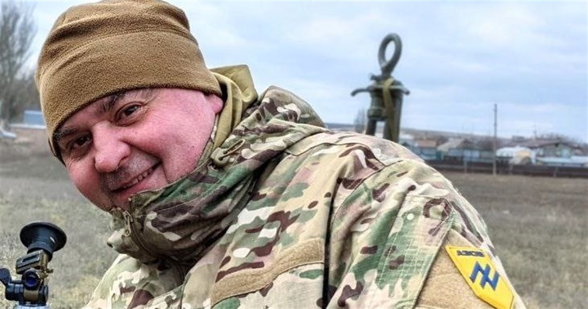 У нього сині ноги і він кульгає. “Азовець” “Акація” вже другий день народження у російському полоні