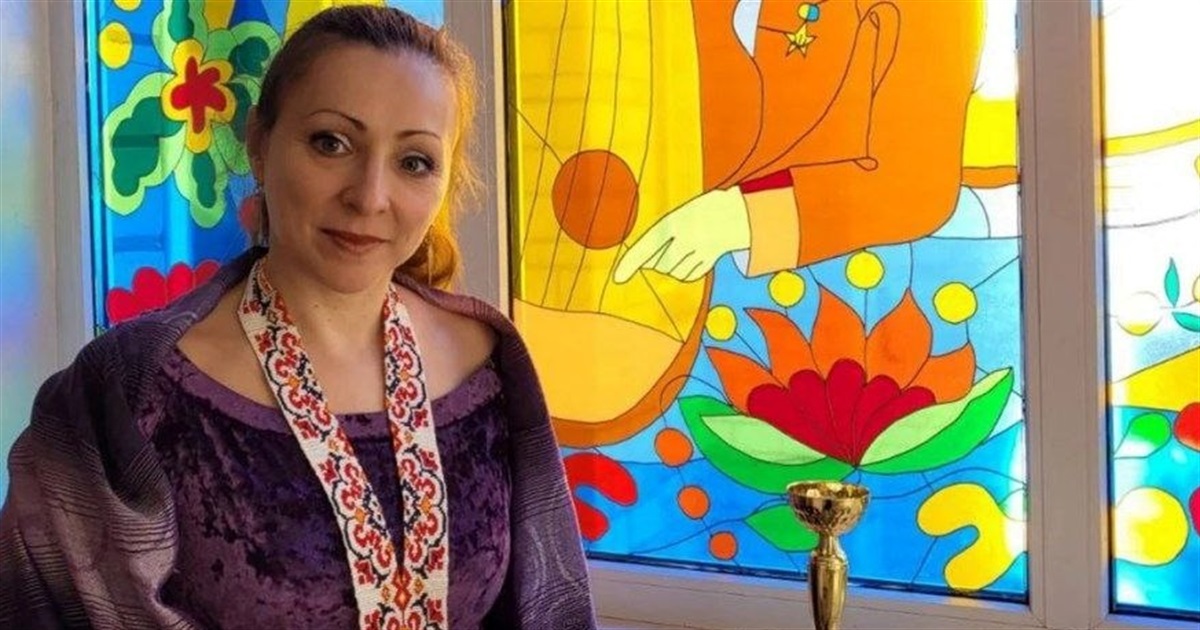Вітраж переяславського вишу "Музика музеїв" переміг у міжнародному конкурсі мистецтва "Art Freedom"