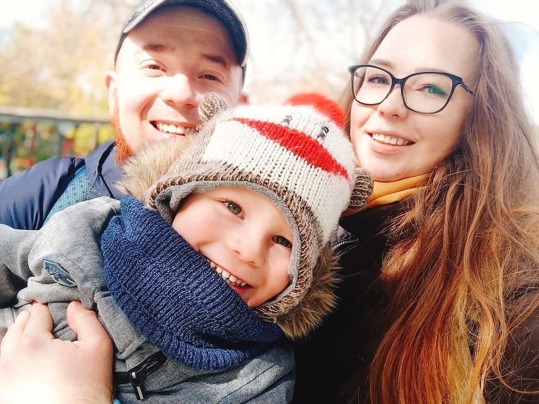 Володимир, Дар'я і Ілля Мирошниченки