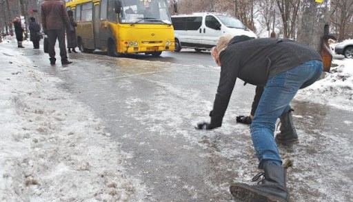 Ожеледиця: як обійтися без травм