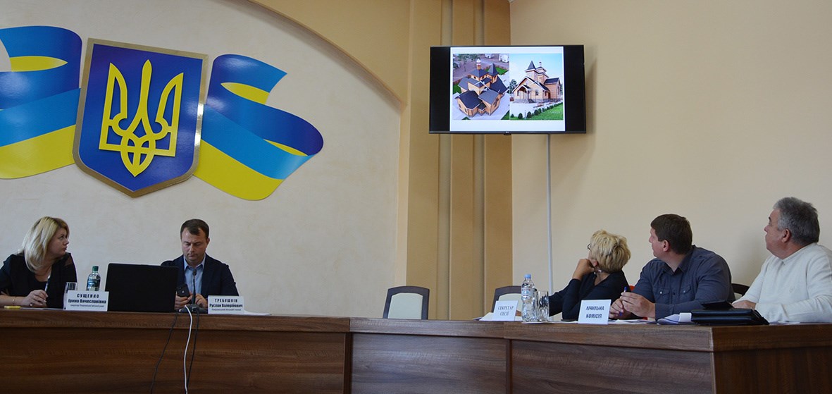 Чи бути українській православній церкві на пустирі біля ЗОШ № 15? 