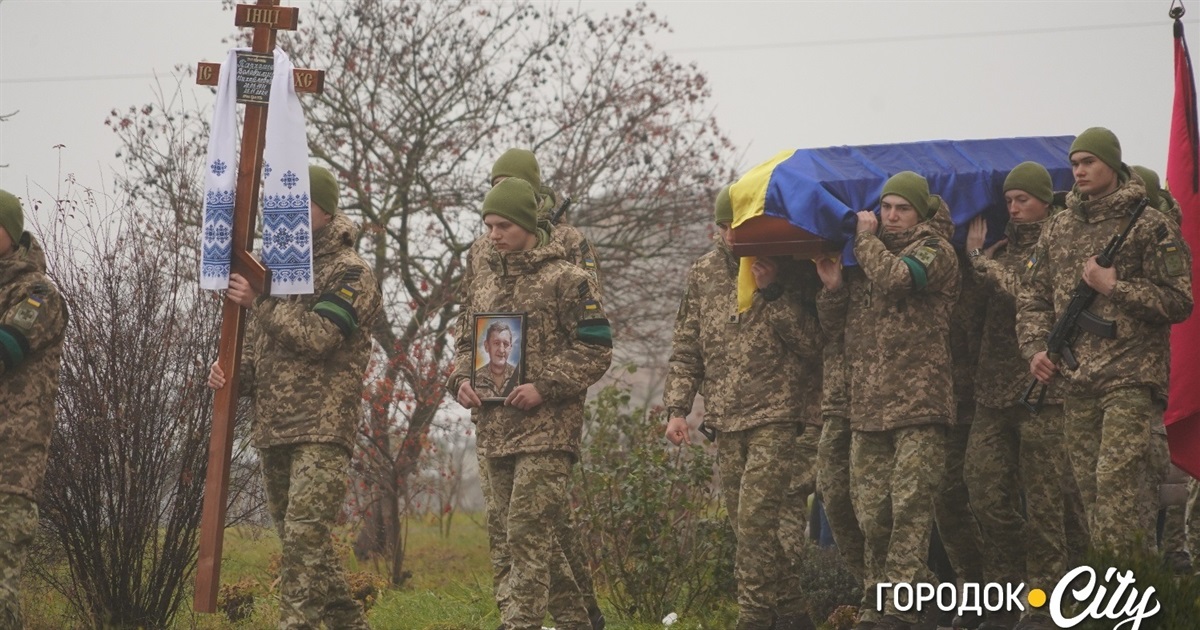 Короткий шлях на війні: історія Володимира Пархоменка з Харківщини, якого похоронили у Городку