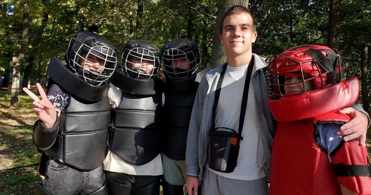 Спортсмени первомайського клубу Valkyrie демонстрували лицарський бій просто неба